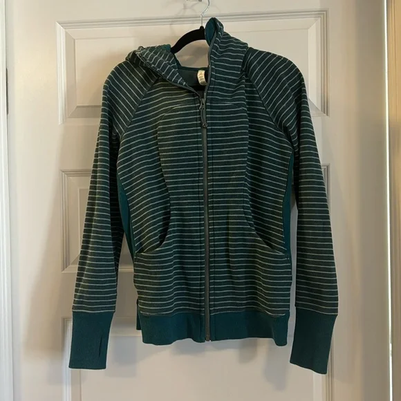 Lululemon Full Zip Scuba - Picture 2 of 8